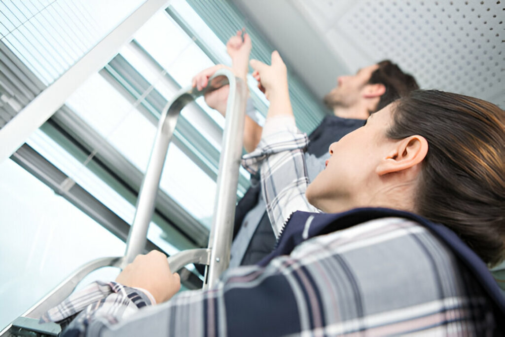 The Ultimate Guide to DIY Installing Blinds and Window Shades in Park City